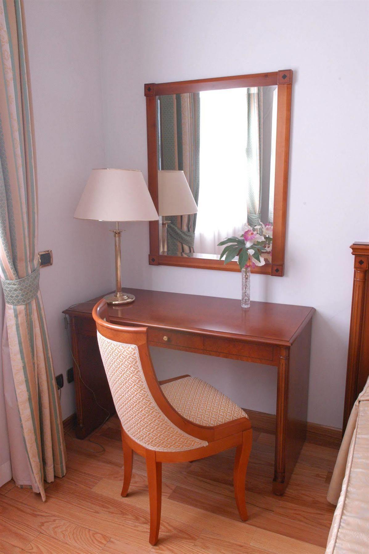 Pilgrim'S Hotel Cicognolo Extérieur photo